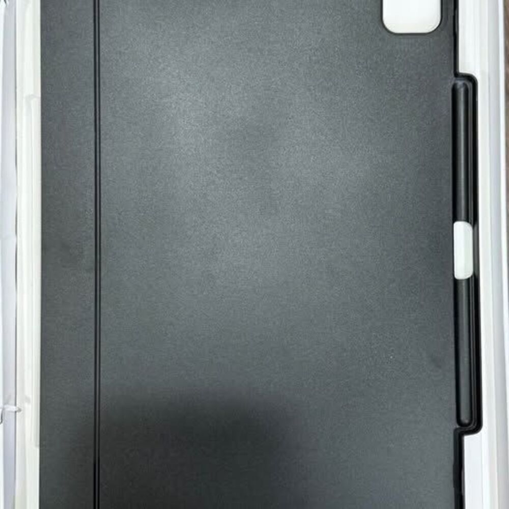 MOFT Connected Case for iPad Pro 13” (M4) – Magnetic, Slim, New/Open Box - Picture 3 of 8